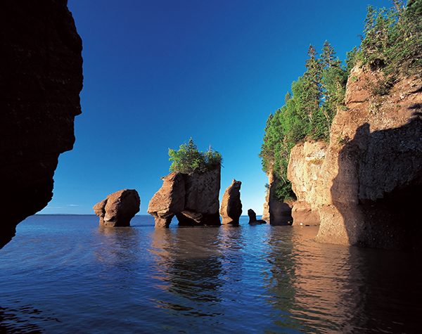 CAN_NewBrunswick-BayofFundy_CreditJosefHanus_shutterstock_132065546--max600x600